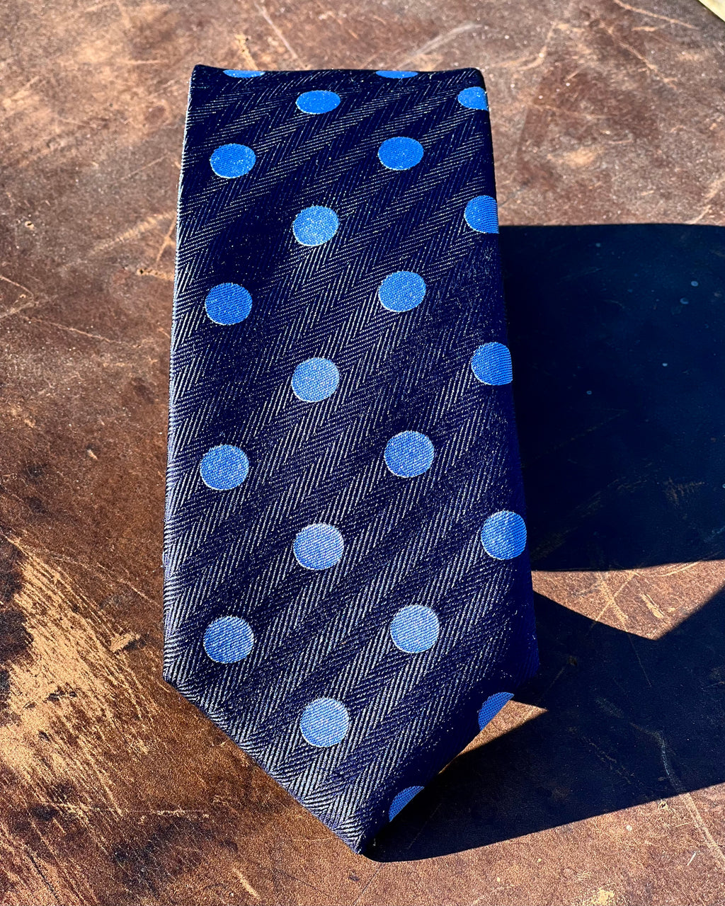 Spotted silk tie by Silandro