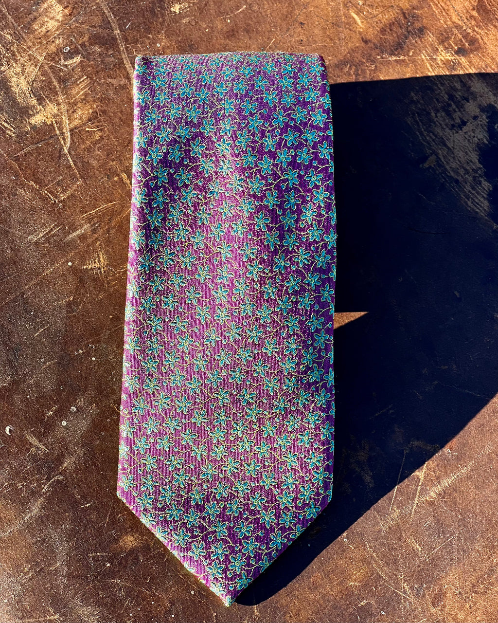 Micro-floral silk tie by Silandro