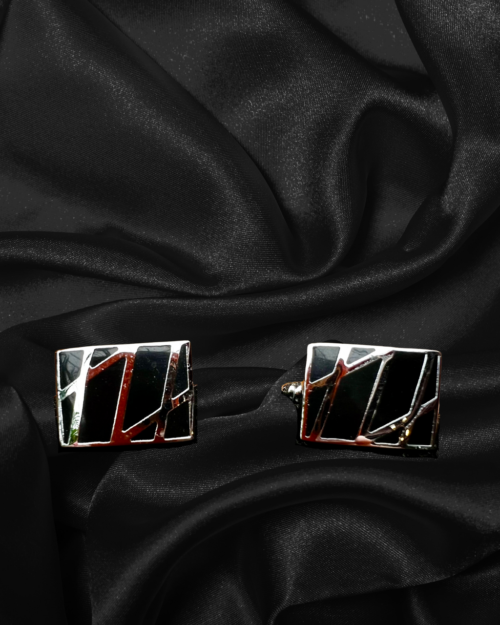 Rectangular black cufflinks with silver lines