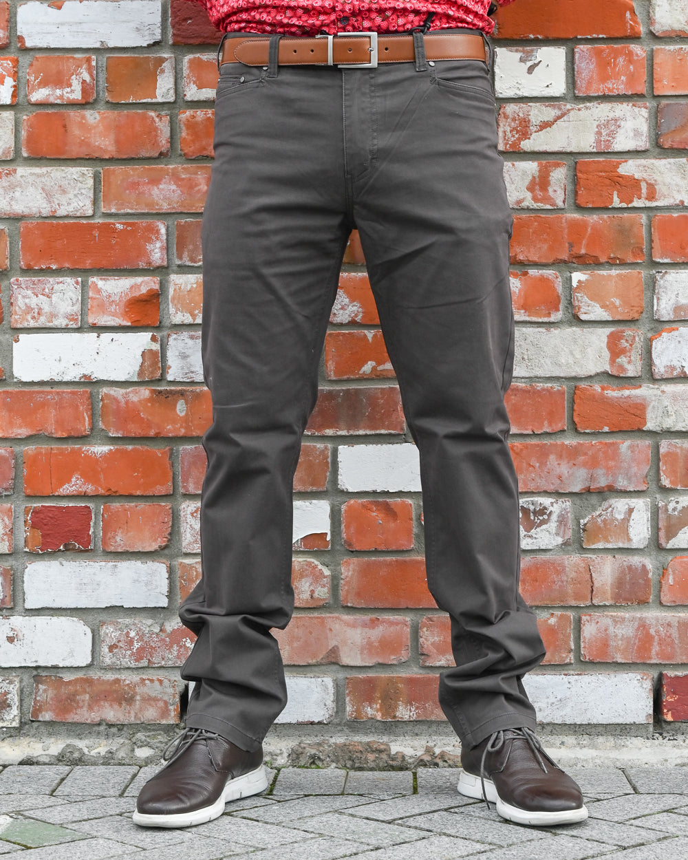 Stretch cotton chinos by Berlin