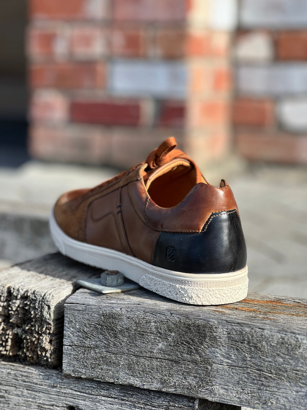 Casual mens leather shoes - tan with white soles by Londons Life