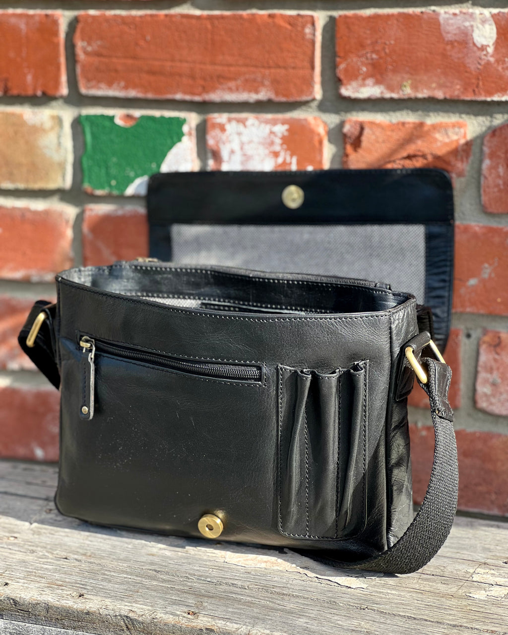 Back Road New Zealand | Black Shoulder Bag | Genuine Leather