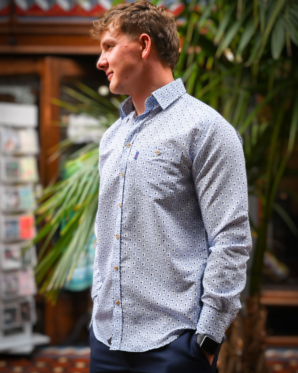 Long-sleeve mens shirt in no-iron fabric by Portobello Road