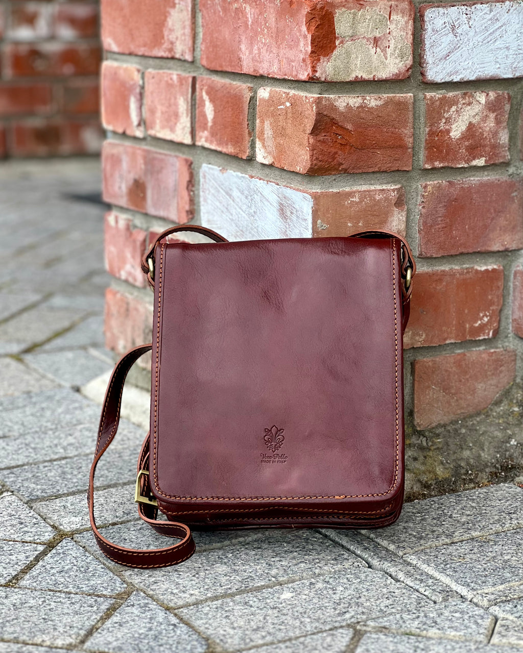 Dark brown genuine leather satchel by Emporia Italia