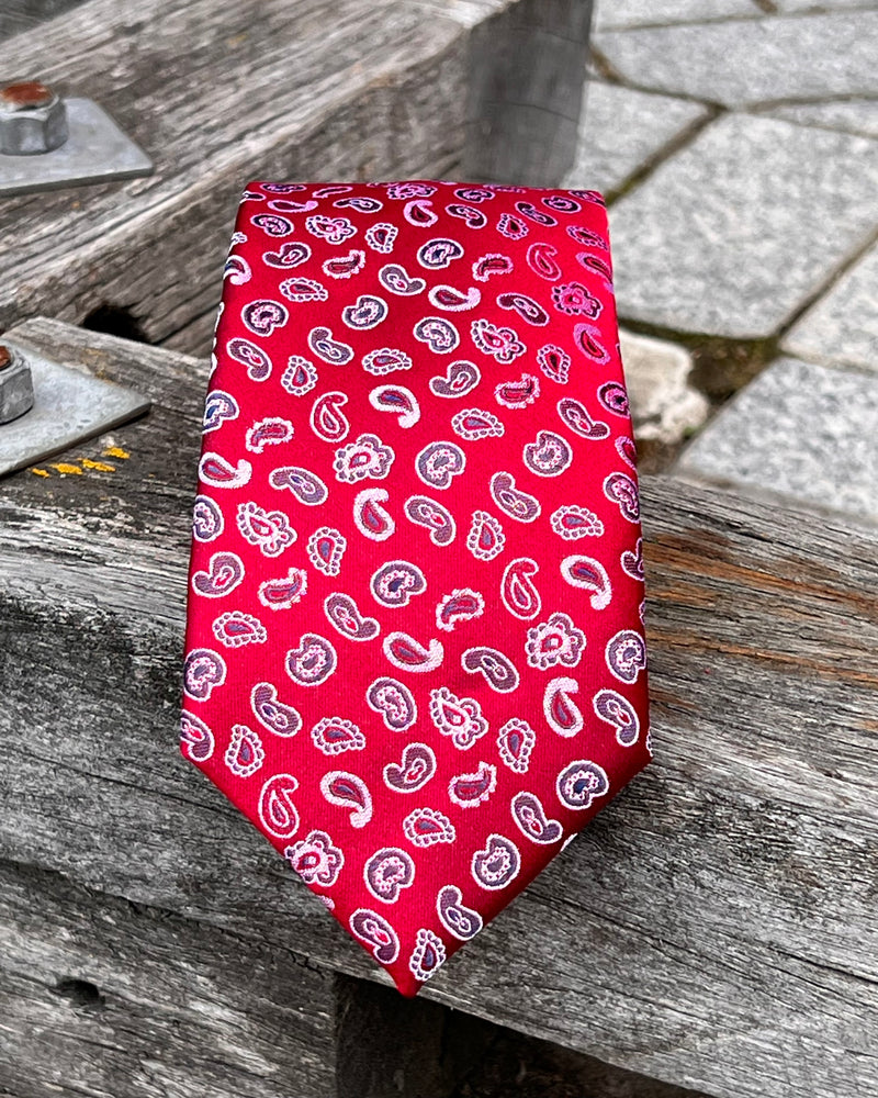 Pure Silk Tie with small white paisley motifs