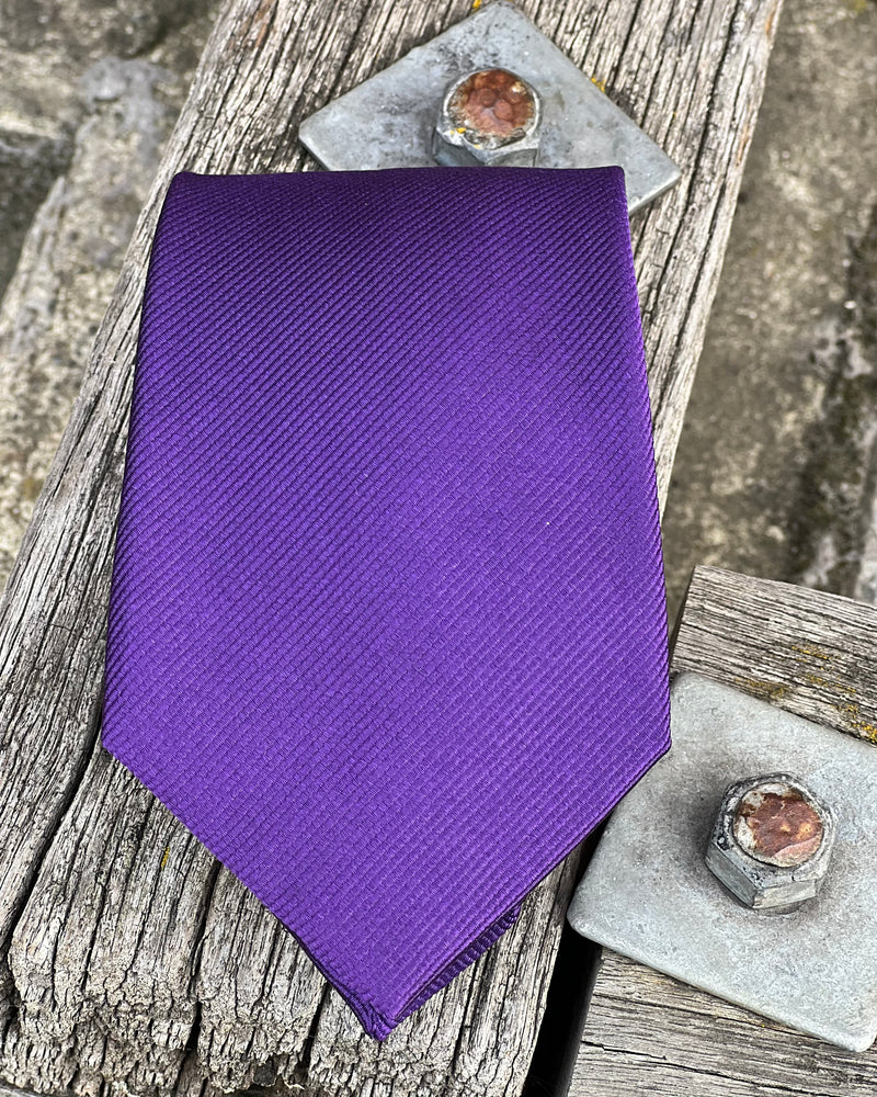 Purple silk tie by Michel Rouen