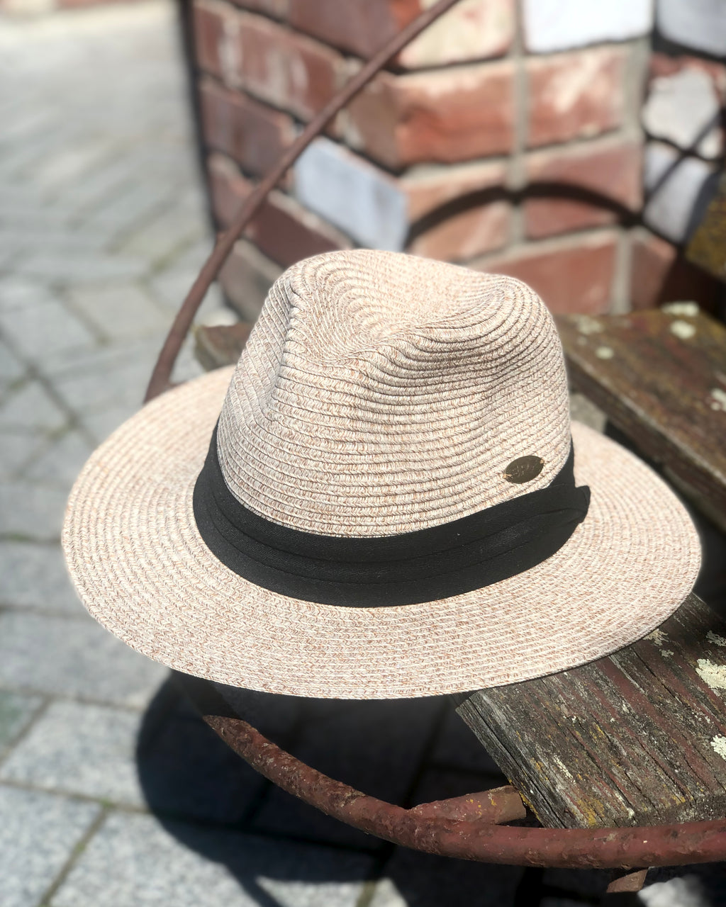 Wide-brimmed hemp cotton mix hat light fawn colour by Electric Pukeko