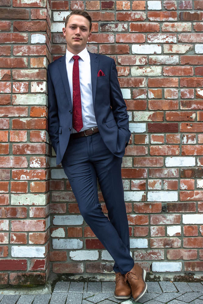 Navy Suit Red And Navy Blue Outfits Navy Blue Suit And Red Dress